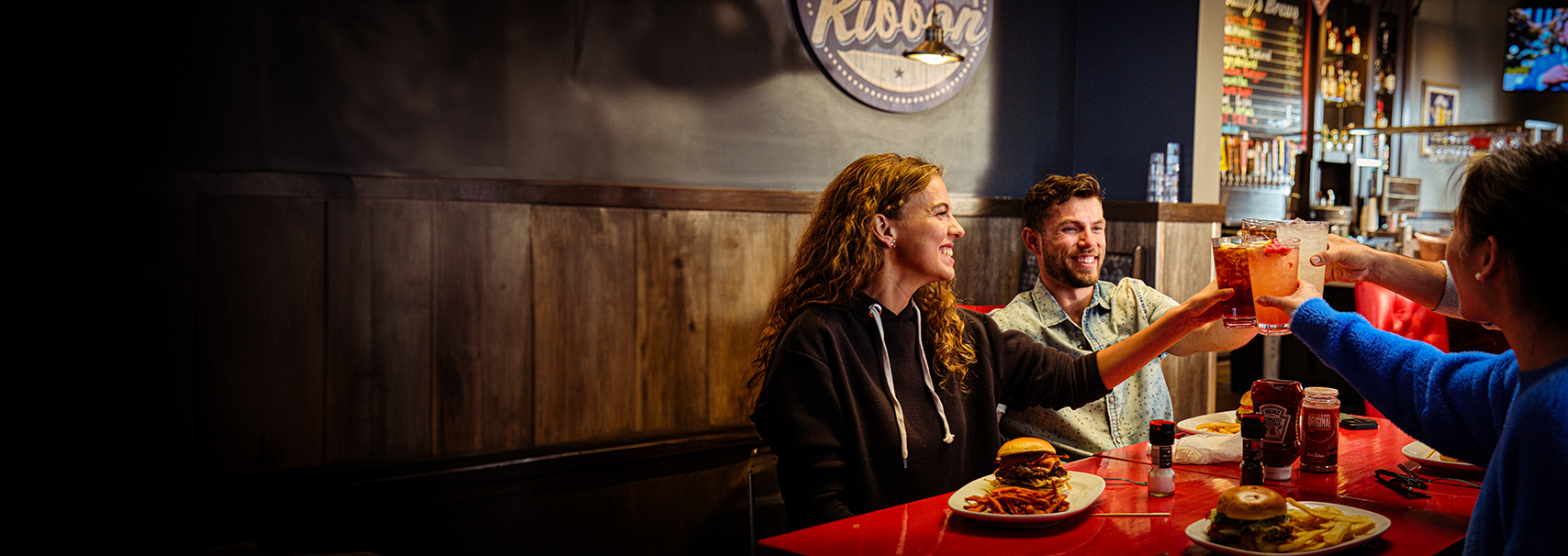 Red Robin Royalty members enjoying rewards